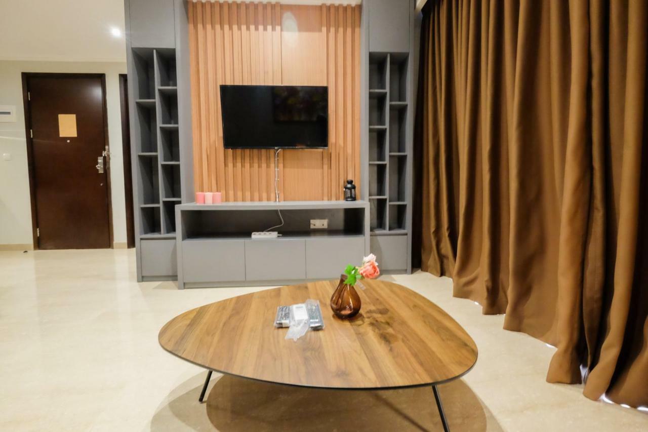 Comfortable And Modern 2Br Menteng Park Apartment By Travelio Jakarta Eksteriør billede