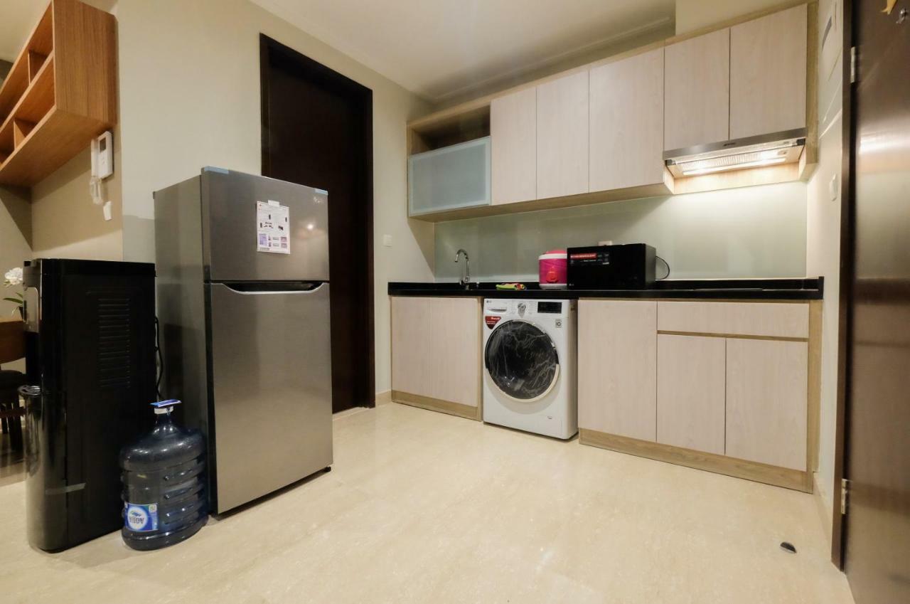 Comfortable And Modern 2Br Menteng Park Apartment By Travelio Jakarta Eksteriør billede